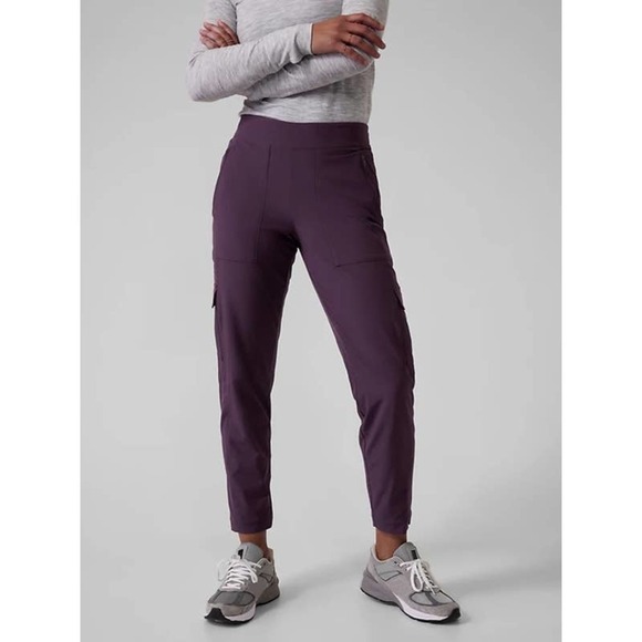 Athleta Chelsea Cargo Featherweight Stretch Lined Pant Deep Crocus Violet 0 Tall - Picture 1 of 14